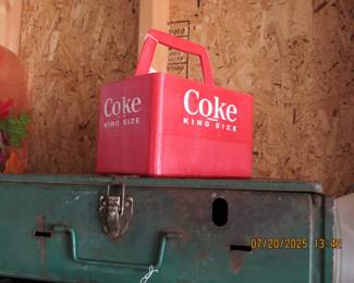 vintage coke case