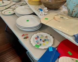 10 Vietri Dinner plates! Excellent condition!