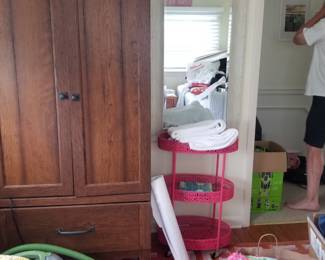 Wardrobe; 3-tier table