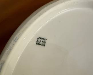 Empire covered serving bowl 