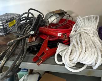 jumper cables 