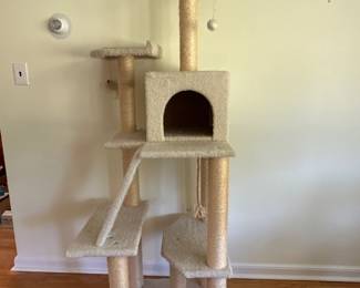 Cat tree 