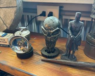 metal skull sculpture