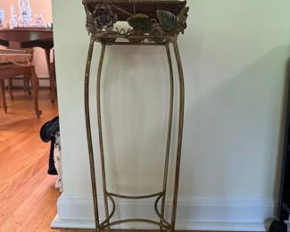 metal plant stand 