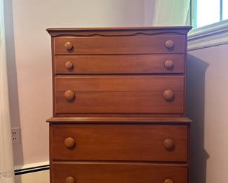 Maple 5 drawer chest of drawers  