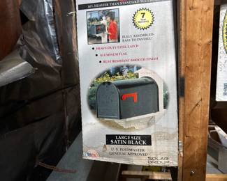 black mailbox 