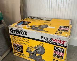 DeWalt saw… again my husband may or may now be aware this is being sold but it’s still in the box. He’s never opened it. 