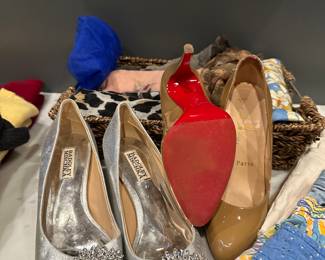 Most of the shoes are size 6.5-7.5 with some 8s… 