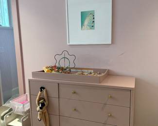 Crate and barrel 