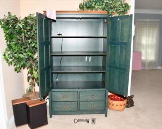 068Family Room