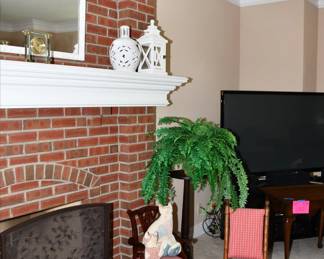 098Family Room