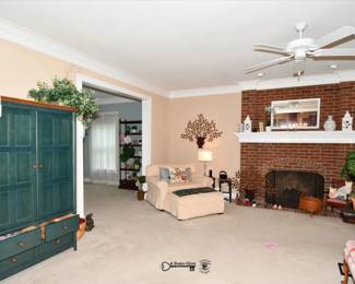 048Family Room
