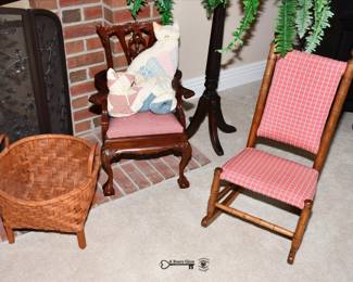 077Family Room
