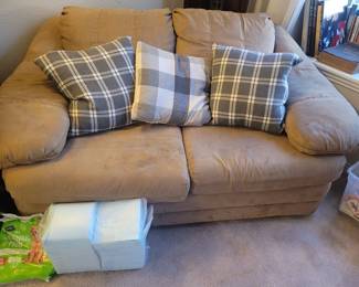 Love seat
