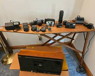 Many camera's and projecter