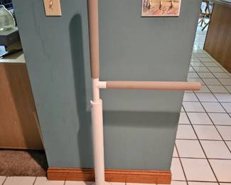 Bed assist bar for those in need of help