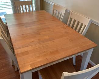 Table with Leaf in - 6 Chairs