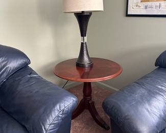 Vintage Round Accent Table
Contemporary Lamp