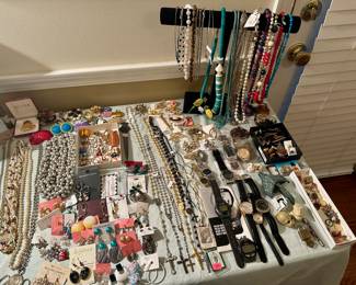 Watches, Brooches , Necklace, Pins 