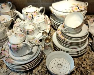 Vintage Nortake China Set