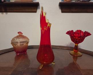 L.E. Smith Swung Glass Vase