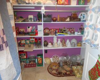 CFhristmas items, glassware ,lamp parts,quilts