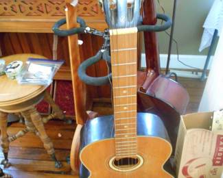 2guitars &banjo