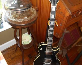 Electric guitar
