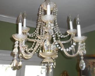 beautiful crystal chandlier