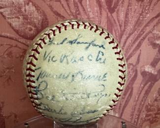 1950’s Yankees signed ball