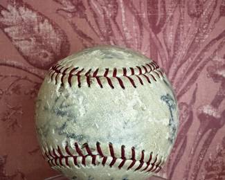 1950’s Yankees signed ball
