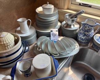 Noritake Ivonne Set, Ceramic Pitchers