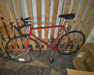 Trek 400 road bike