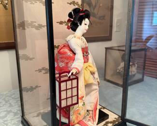 Vintage Japanese Geisha Doll in Glass Case
