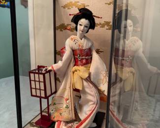 Vintage Japanese Geisha Doll in Glass Case