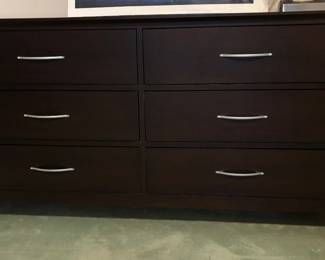 6 Drawer Contemporary Chest of Drawers