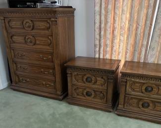 Dresser with 2 Side Chests
