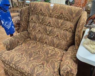 Extra Large seat, comphy as seen