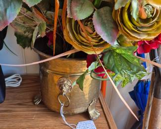 Lion Face Planter and flowers