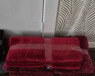 Bath rugs and mats