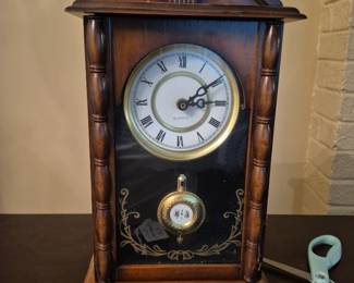 Working 8-Day Mantle Clock with Key