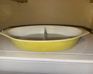 Mid-Century Pyrex Divided baking dish