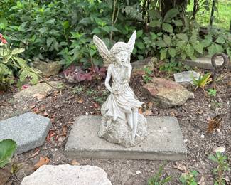Outdoor lawn ornaments