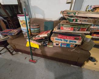 MANY VINTAGE  GAMES!!  MOUSE TRAP,  DEALERS CHOICE, SPLIT LEVEL, HANDS DOWN AND MANY MORE!