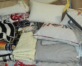 Blankets - Pillows