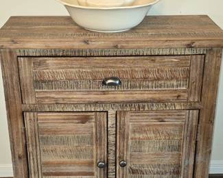 Farmhouse Style Sideboard - Pitcher and Washbowl