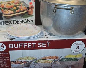 Pots - Buffet Set Brand New
