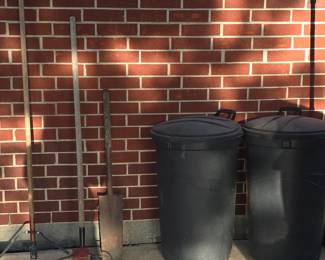 Yard Tools - Trash Cans