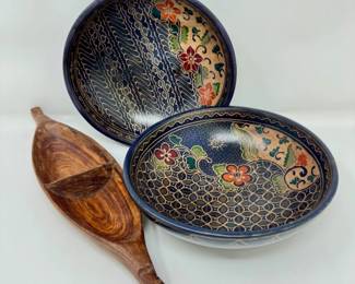 39 2BatikInspiredDecorativeBowlsCarvedCanoeWoodDishSet