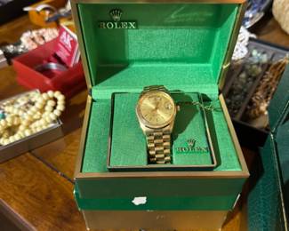 Nice faux Rolex watch